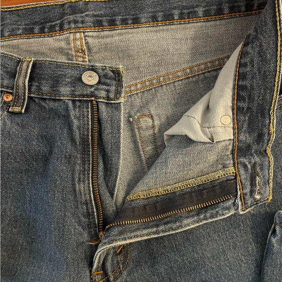 ⭐️ 3/$35 Men’s Levi’s 550 34x30 Relaxed Fit Jeans 100% Cotton Zip Fly Sz 34/30 - Picture 4 of 14